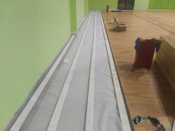 体育馆木地板施工3