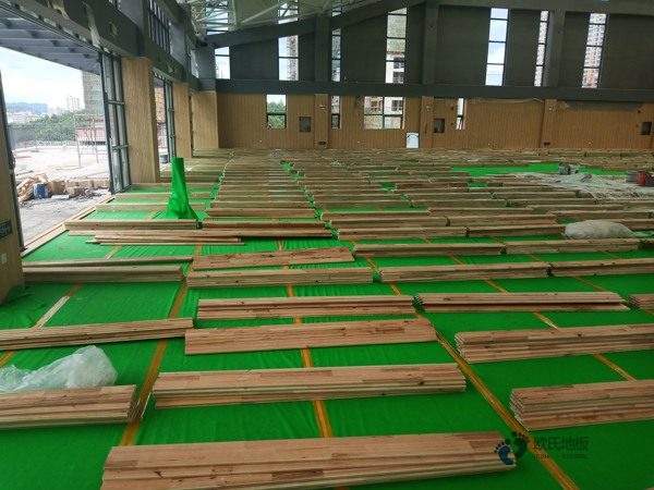 学校体育篮球地板施工1